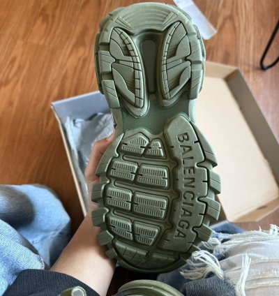Balenciaga Track 2 0 NEED GONE