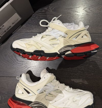 Balenciaga Track 2 sneaker size 41