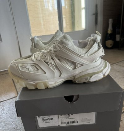 Balenciaga Track glow