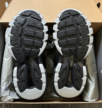 Balenciaga Track Runner
