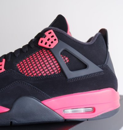 Jordan 4 “ Pink Thunder ”