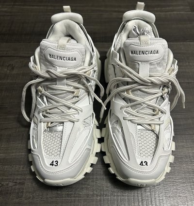Balenciaga Trackrunner
