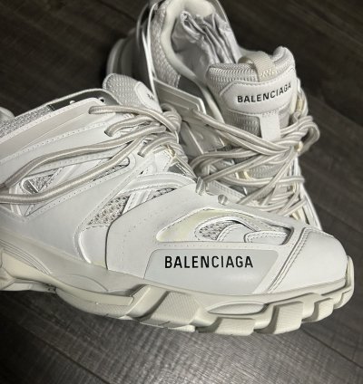Balenciaga Trackrunner