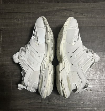 Balenciaga Trackrunner