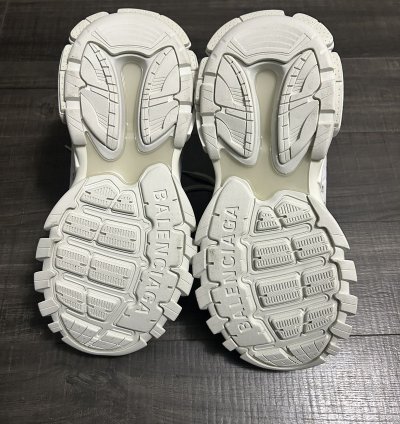 Balenciaga Trackrunner