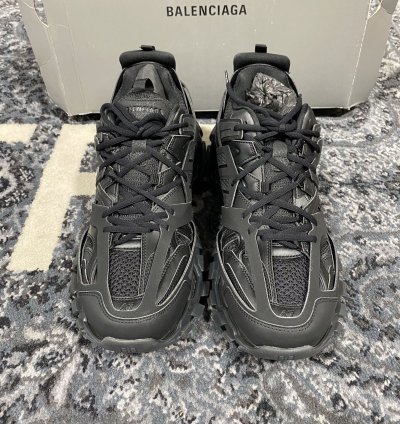 Balenciaga Tracks Size 14US 47EU