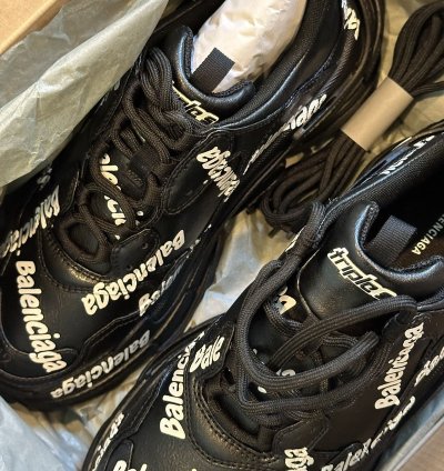 Balenciaga Triple Sneakers