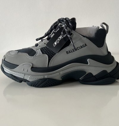 Balenciaga Triple Sz 40