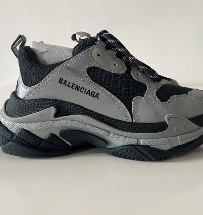 Balenciaga Triple Sz 40