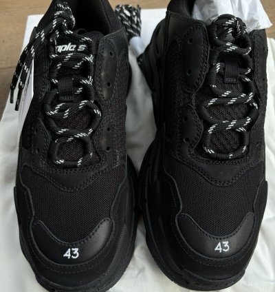 Balenciaga Triple triple black 2018 EU43 non distressed