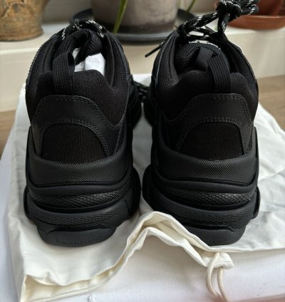 Balenciaga Triple triple black 2018 EU43 non distressed