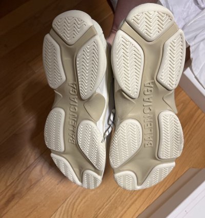 Balenciaga Triple White (2019)