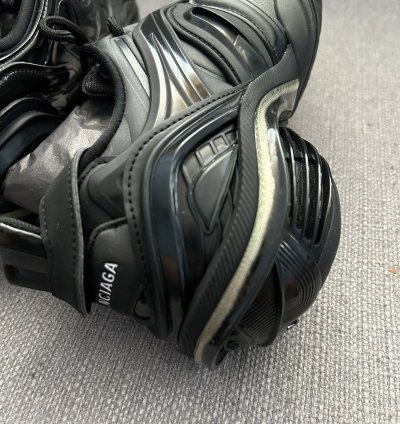 Balenciaga Tyrex sneakers sz 40
