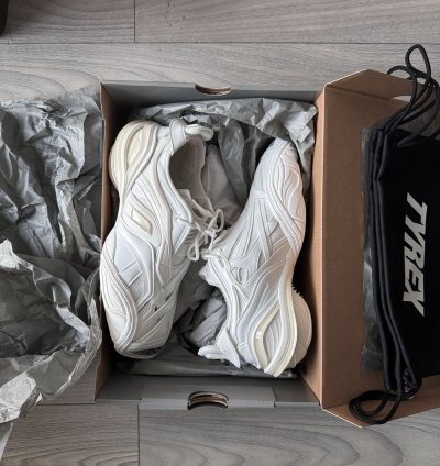 Balenciaga tyrex white