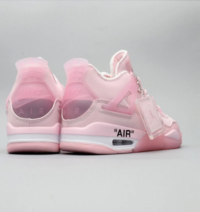 Nike Air Jordan 4 “ Soft Pink ” 💕