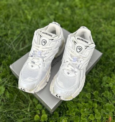Balenciaga White Runner Sneakers Brandly New With Box