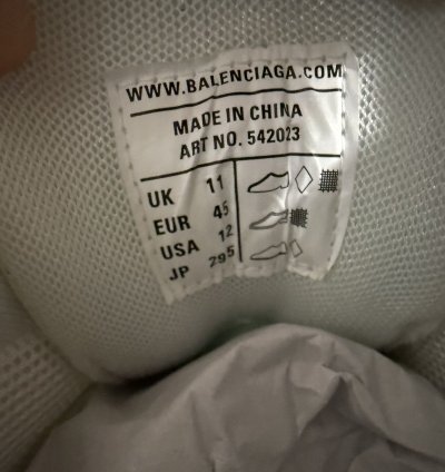 Balenciaga White Track Glow In The Dark (45)