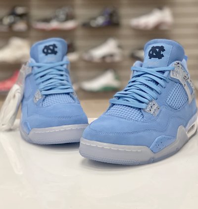 Nike Air Jordan 4 " UNC PE 2025 " Soft Blue
