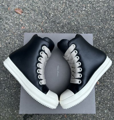 Black Padded Big Lace Leather Ramones