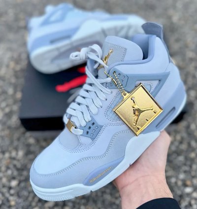 Nike Air Jordan 4 “ UNC Gold "