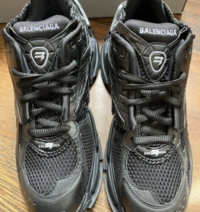 Black Runner size 44