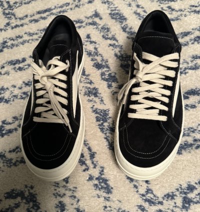 Black Vintage Sneakers