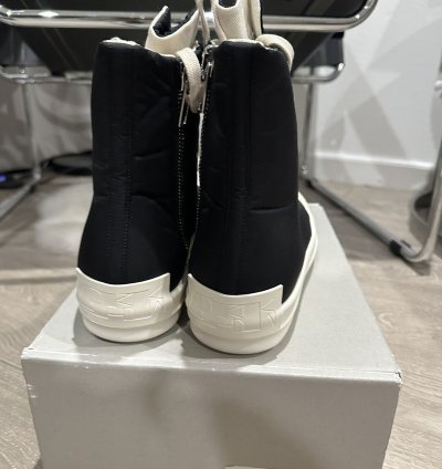 BNIB FW22 Padded Nylon Backplate Ramone High Sneakers 43 5