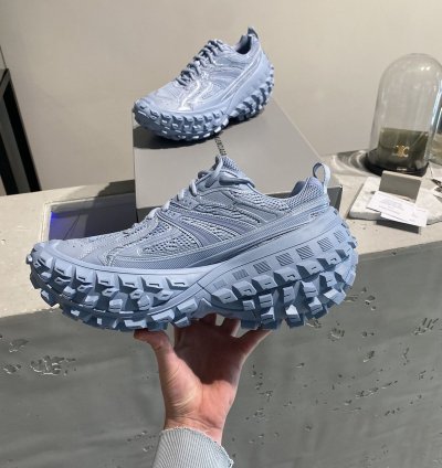 BNWT Balenciaga Defender Bouncer Sneaker