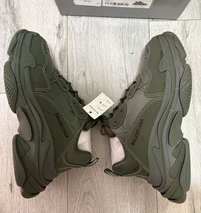 Brand New Balenciaga Triple All Over Green size 42