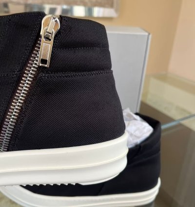 Canvas Island Dunks in Black