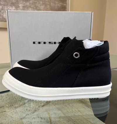 Canvas Island Dunks in Black