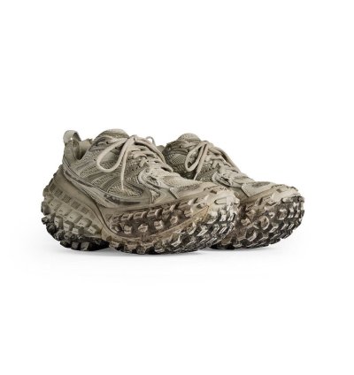 Defender Bouncer Worn Out Sneakers