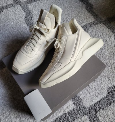 GETH RUNNERS MILK 45 BRAND NEW RUNWAY