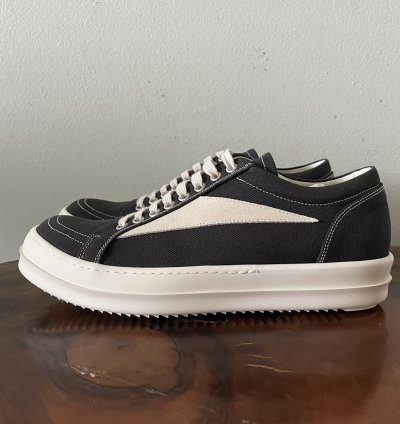 LAST DROP Vintage Denim Sneakers