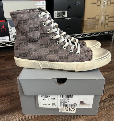 NEW 850 RRP Balenciaga monogram distressed sneakers