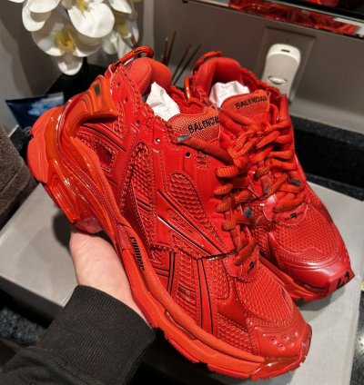 NEW Balenciaga Runner Red Red Size 42 (9US)