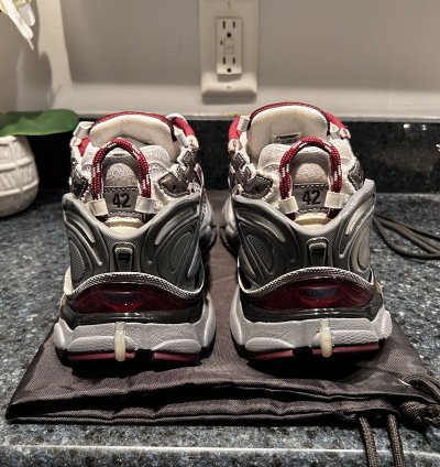 NEW Balenciaga Runner Track White Red Size 42 (9US)