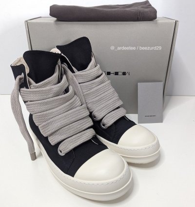 NEW BLACK JUMBO LACE HIGH RAMONES 42