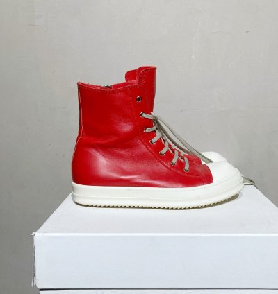 NEW CHILI RED MILK RAMONES LEATHER 43 10US