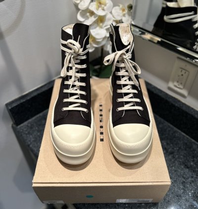 NEW Double Bumper Ramone High Black Milk Size 43 (10US)