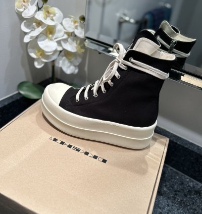 NEW Double Bumper Ramone High Black Milk Size 43 (10US)