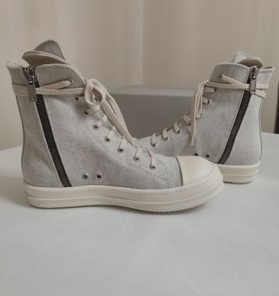 New Drkshdw Ramones Grey denim size 8us