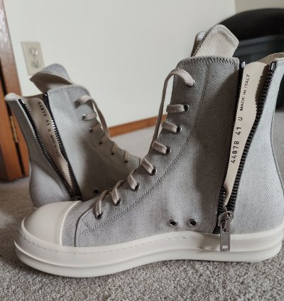 New Drkshdw Ramones Grey denim size 8us