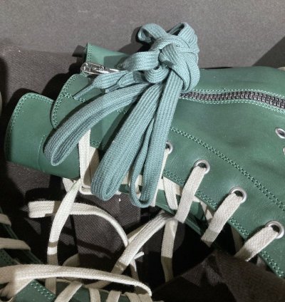 NEW TEAL MILK RAMONES LEATHER 42 9US GHOST STROBE