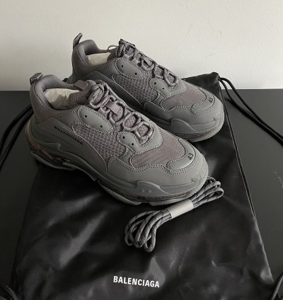 New Triple Sneakers (43) US 10