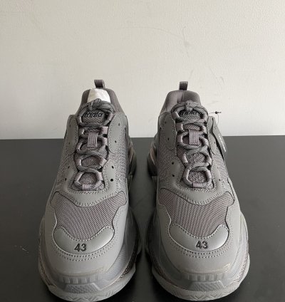 New Triple Sneakers (43) US 10