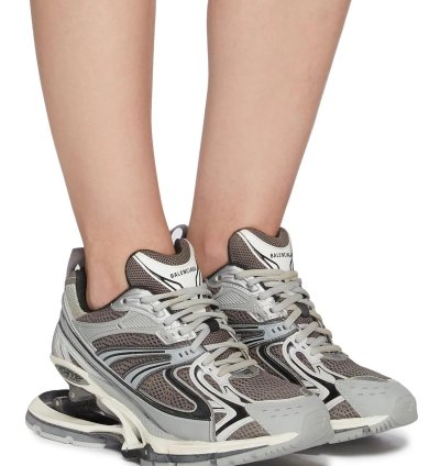 o1mt1gz0924 -Pander Sneakers in Multicolor