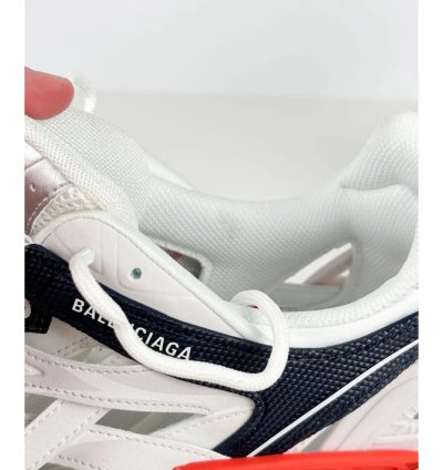 o1mt1gz0924 Track 2 Tricolor Rubb Mesh in Multicolor