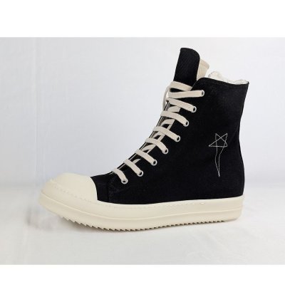 o1rshd1 High-Top Sneakers in Black Milk