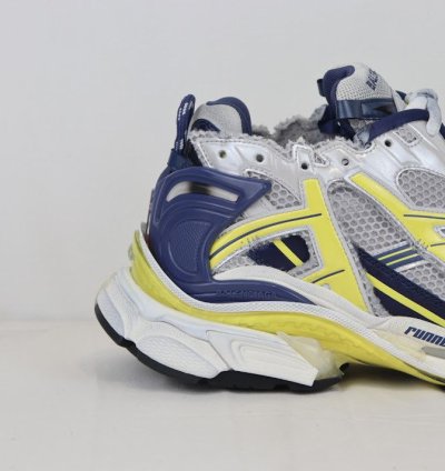 o1rshd1 Low Top Sneakers in Blue Yellow